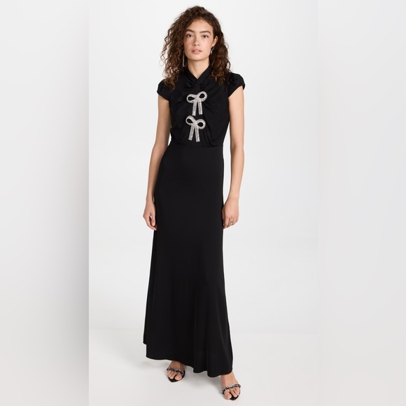 Self-Portrait Dresses & Skirts - NWT Self Portrait Black Stretch Crepe Maxi Dress
